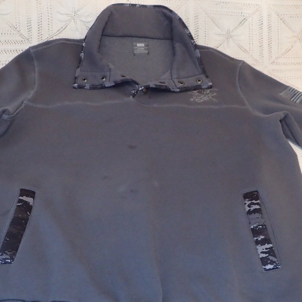 NRA pocketed pullover